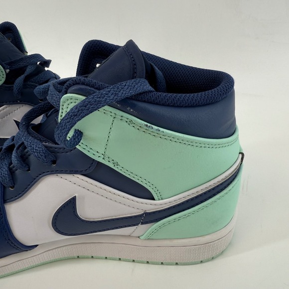 Air Jordan 1 Mid SE Mint Green Navy White Men's Sneakers Size 8.5 - Picture 8 of 10
